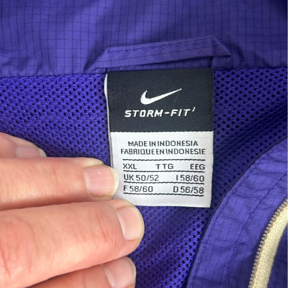 Nike Men's XXL Philadelphia Eagles Storm Fit Purple Windbreaker Jacket READ FLAW